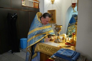 В праздник Рождества Пресвятой Богородицы Игумен Нестор (Болков) совершил Божественную Литургию святителя Иоанна Златоуста.