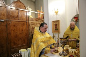 В Богоявленском мужском монастыре города Челябинска совершили Божественную Литургию.