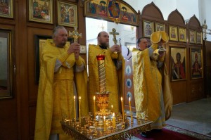В Богоявленском епархиальном мужском монастыре города Челябинска совершили Божественную Литургию., 