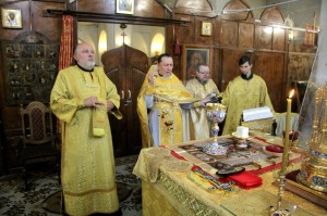 В Богоявленском мужском монастыре города Челябинска совершили Божественную Литургию., 