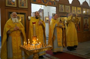 В Богоявленском епархиальном мужском монастыре города Челябинска совершили Божественную Литургию., 