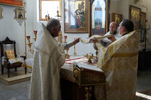 19 августа 2025 года, в день празднования Преображения Господа Бога и Спаса нашего Иисуса Христа, Игумен Нестор (Болков ) совершил Божественную Литургию в Богоявленском мужском монастыре города Челябинска., 