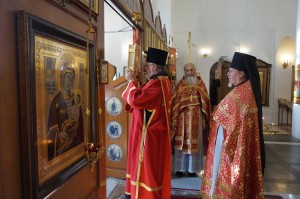 В Богоявленском епархиальном мужском монастыре города Челябинска совершили Божественную Литургию., 