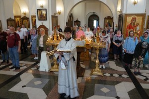 7 июня 2025 года, в Троицкую родительскую субботу, Игумен Нестор (Болков ) совершил Божественную Литургию и Великую панихиду в Богоявленском епархиальном мужском монастыре города Челябинска., 