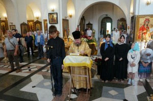 В Богоявленском епархиальном мужском монастыре города Челябинска совершили Божественную Литургию., 