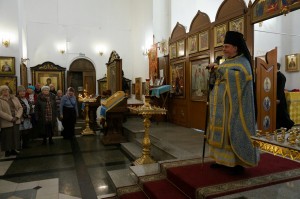 Игумен Нестор (Болков ) совершил Божественную Литургию в Богоявленском епархиальном мужском монастыре города Челябинска., 