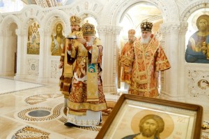 Настоятель Богоявленского епархиального мужского монастыря Игумен Нестор (Болков) принял участие в Божественной Литургии в кафедральном Соборе Рождества Христова., 