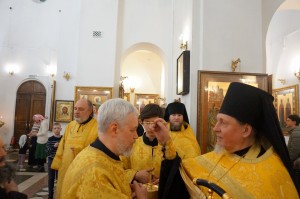В Богоявленском епархиальном мужском монастыре города Челябинска совершили всенощное бдение с литией, 