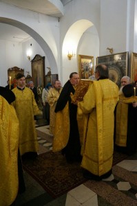 В Богоявленском епархиальном мужском монастыре Игумен Нестор (Болков ) возглавил Всенощное бдение с литией., 