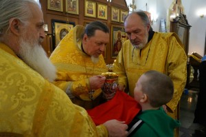 В Богоявленском епархиальном мужском монастыре города Челябинска совершили Божественную Литургию., 