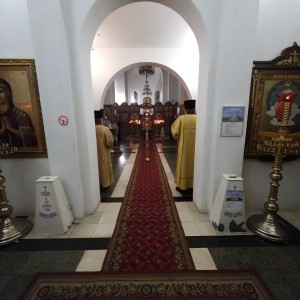 В Богоявленском епархиальном мужском монастыре города Челябинска совершили всенощное бдение с литией., 