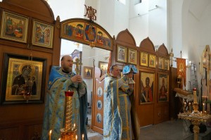 В Богоявленском епархиальном мужском монастыре города Челябинска совершили Божественную Литургию., 
