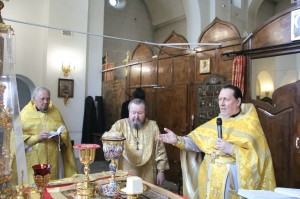 В Богоявленском мужском монастыре города Челябинска совершили Божественную Литургию., 