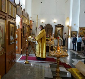 В Богоявленском епархиальном мужском монастыре города Челябинска совершили Божественную Литургию., 