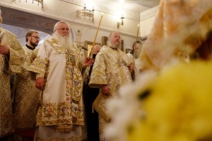 Настоятель Богоявленского епархиального мужского монастыря Игумен Нестор (Болков) принял участие в богослужение в храме иконы Божией Матери «Всех скорбящих Радость» Челябинского Одигитриевского женского монастыря., 