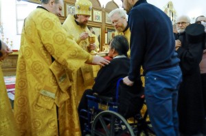 9 ноября 2025 года ,в Неделю 22-ю по Пятидесятнице и памяти Мч. Нестора Солунского,Прп. Нестора Летописца, Печерского, в Ближних пещерах, митрополит Челябинский и Миасский Алексий совершил Божественную Литургию в Богоявленском епархиальном мужском монасты, 