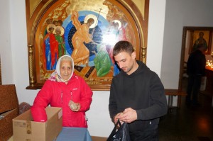 В Богоявленском епархиальном мужском монастыре состоялась воскресная благотворительная раздача пряников., 