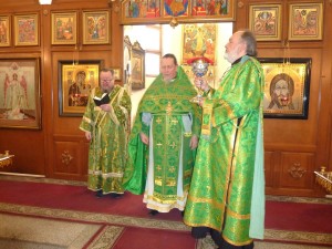 В Богоявленском епархиальном мужском монастыре города Челябинска совершили Божественную Литургию., 