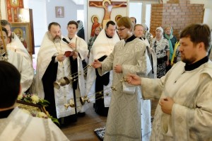 Настоятель Богоявленского епархиального мужского монастыря Игумен Нестор (Болков)с клириками Монастырского благочиния принял участие в Богослужении в храме Архистратига Михаила в Челябинске., 