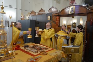 Игумен Нестор (Болков ) совершил Божественную Литургию в Богоявленском епархиальном мужском монастыре города Челябинска., 