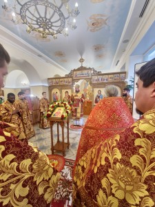 В храме Великомученика и Целителя Пантелеимона Митрополит Алексий совершил Всенощное бдение с литией., 