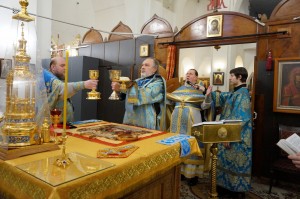 Игумен Нестор (Болков ) совершил Божественную Литургию в Богоявленском епархиальном мужском монастыре города Челябинска., 