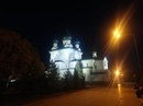 Продолжаются работы по наружному ночному освящению Храма "Утоли мои печали" в Богоявленском мужском монастыре города Челябинска., 
