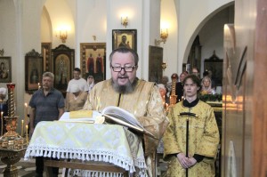 В Богоявленском мужском монастыре города Челябинска совершили Божественную Литургию., 