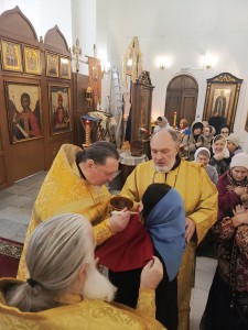 В Богоявленском епархиальном мужском монастыре города Челябинска совершили Божественную Литургию., 