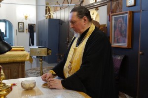 В канун празднования памяти первоверховных апостолов Петра и Павла  в Богоявленском мужском монастыре Челябинска совершили всенощное бдение с литией.