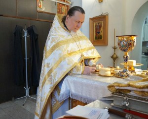 В Неделю 7-ю по Пасхе, святых 318 богоносных отцов Первого Вселенского Собора, Игумен Нестор (Болков) возглавил Литургию в Богоявленском мужском монастыре Челябинска.