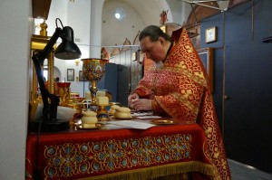 В Неделю Неделю 5-й по Пасхе, о самаряныне, Игумен Нестор (Болков) совершил Литургию в Богоявленском мужском монастыре Челябинска.