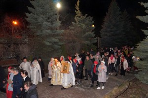 В Светлое Христово Воскресение Игумен Нестор (Болков ) совершил Литургию в Богоявленском мужском монастыре.