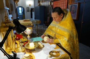 В Богоявленском мужском монастыре Челябинска совершили Божественную Литургию.