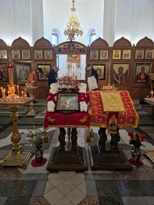 В Богоявленском мужском монастыре Челябинска в канун Антипасхи совершили всенощное бдение с литией., 