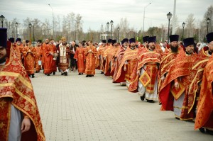 Настоятель Богоявленского мужского монастыря Челябинска Игумен Нестор (Болков)с клириками Богоявленского мужского монастыря принял участие  в Божественной Литургии в кафедральном  Соборе города Челябинска ., 