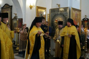 5 июля 2025 года,в канун Недели 4-й по Пятидесятнице, Владимирской иконы Божией Матери,Игумен Нестор (Болков) совершил всенощное бдение с литией в Богоявленском епархиальном мужском монастыре города Челябинска., 