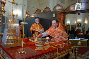 В Неделю Неделю 5-й по Пасхе, о самаряныне, Игумен Нестор (Болков) совершил Литургию в Богоявленском мужском монастыре Челябинска., 