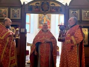 В Неделю о расслабленном Игумен Нестор (Болков)совершил Литургию в Богоявленском мужском монастыре Челябинска., 