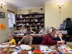 15 февраля 2026 года в Воскресной школе Богоявленского мужского монастыря провели уроки для средней группы:, 