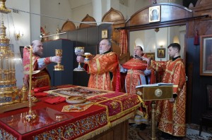 В Неделю 6-ю по Пасхе, о слепом, Игумен Нестор (Болков) совершил Литургию в Богоявленском мужском монастыре Челябинска., 