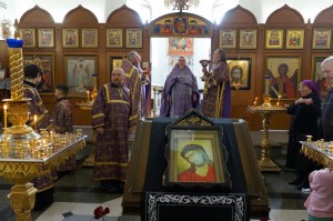 Игумен Нестор (Болков ) в Великий Четверг совершил Литургию в Богоявленском мужском монастыре города Челябинска ., 