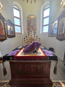 Игумен Нестор (Болков ) в Великий Четверг совершил Литургию в Богоявленском мужском монастыре города Челябинска ., 