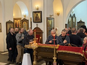 В канун Недели о расслабленном Игумен Нестор (Болков) совершил всенощное бдение в Богоявленском мужском монастыре Челябинска., 