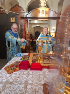 В праздник Сретения Господня в Богоявленском мужском монастыре города Челябинска совершили Божественную Литургию., 