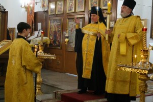 В Богоявленском епархиальном мужском монастыре Игумен Нестор (Болков ) возглавил Всенощное бдение с литией., 