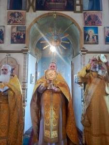 Игумен Нестор (Болков ) совершил Литургию в  Храме Святого Пророка Илии с. Клеопино Каслинского района., 