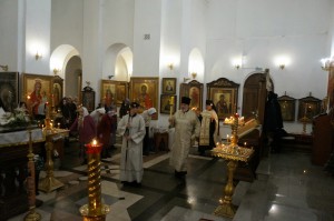В Богоявленском епархиальном мужском монастыре Игумен Нестор (Болков ) возглавил Всенощное бдение с литией., 