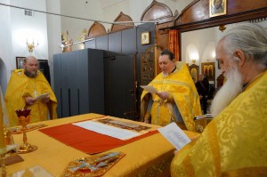 19 декабря 2025 года Игумен Нестор (Болков ) возглавил Праздничную Божественную Литургию в Богоявленском епархиальном мужском монастыре., 