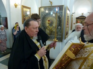 В канун 12-ой Недели по Пятидесятнице Игумен Нестор (Болков) возглавил всенощное бдение с литией в Богоявленском мужском монастыре Челябинска., 